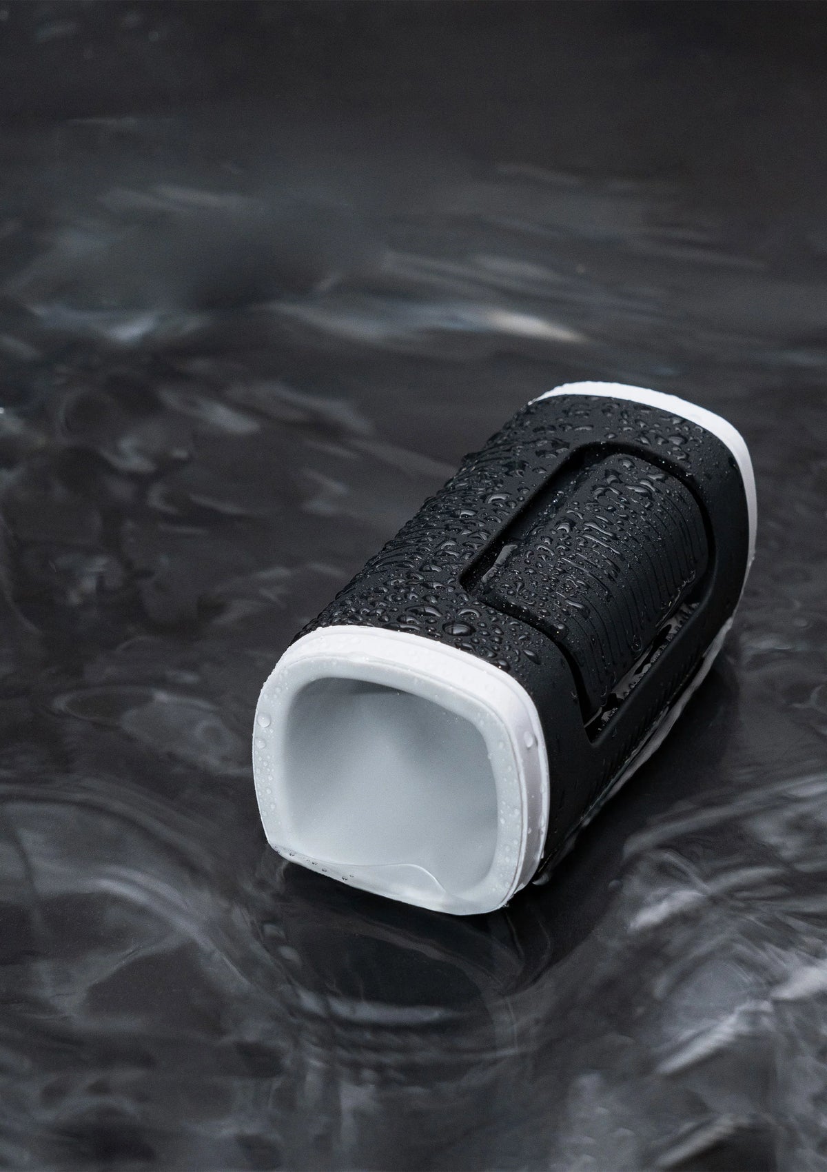 Bestel: Calor Masturbator by Lovesense - bij Happytoys.nl, happytoys.be, Happytoys.ae: erotische sex webshop | liever Happy dan Easy âââââ - Default Title - 29621 - BLACK