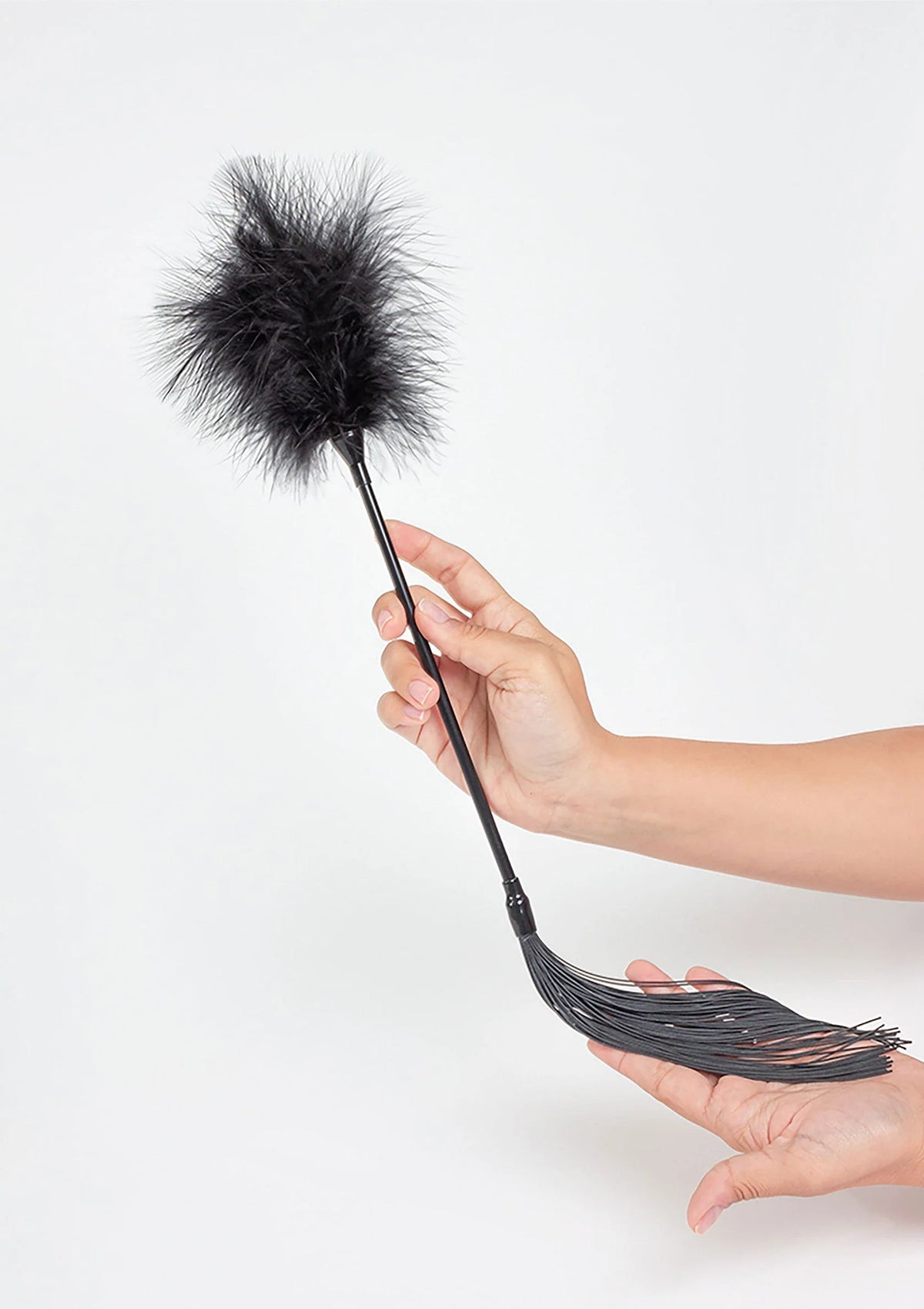 Bestel: Feather Tickler & Whip - bij Happytoys.nl, happytoys.be, Happytoys.ae: erotische sex webshop | liever Happy dan Easy âââââ - Default Title - 44329 - BLACK