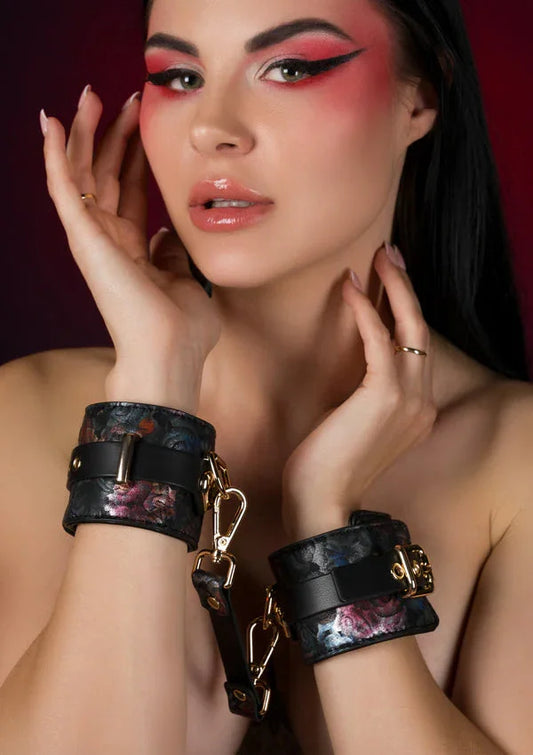 90701_BLACK_01 @ Happytoys Sexshop: online sex shop for Feeling Happy & Easy 😊 the erotic store owned by a woman