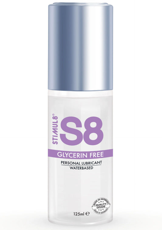 Glycerinevrij persoonlijk glijmiddel Stimul8 S8, watervast, 125 ml fles met paarse S8-tekst