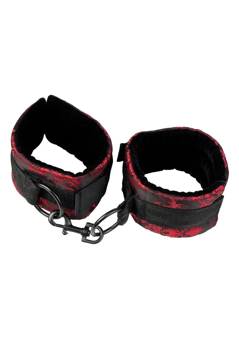 Bestel: Scandal Universal Cuffs by CalExotics - bij Happytoys.nl, happytoys.be, Happytoys.ae: erotische sex webshop | liever Happy dan Easy âââââ