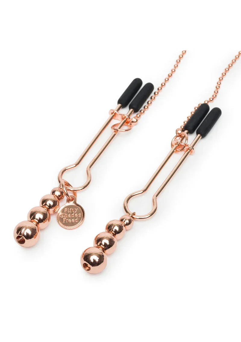 Bestel: Freed All Sensation Nipple & Clitoral Chain Fifty Shades - bij Happytoys.nl, happytoys.be, Happytoys.ae: erotische sex webshop | liever Happy dan Easy ⭐⭐⭐⭐⭐
