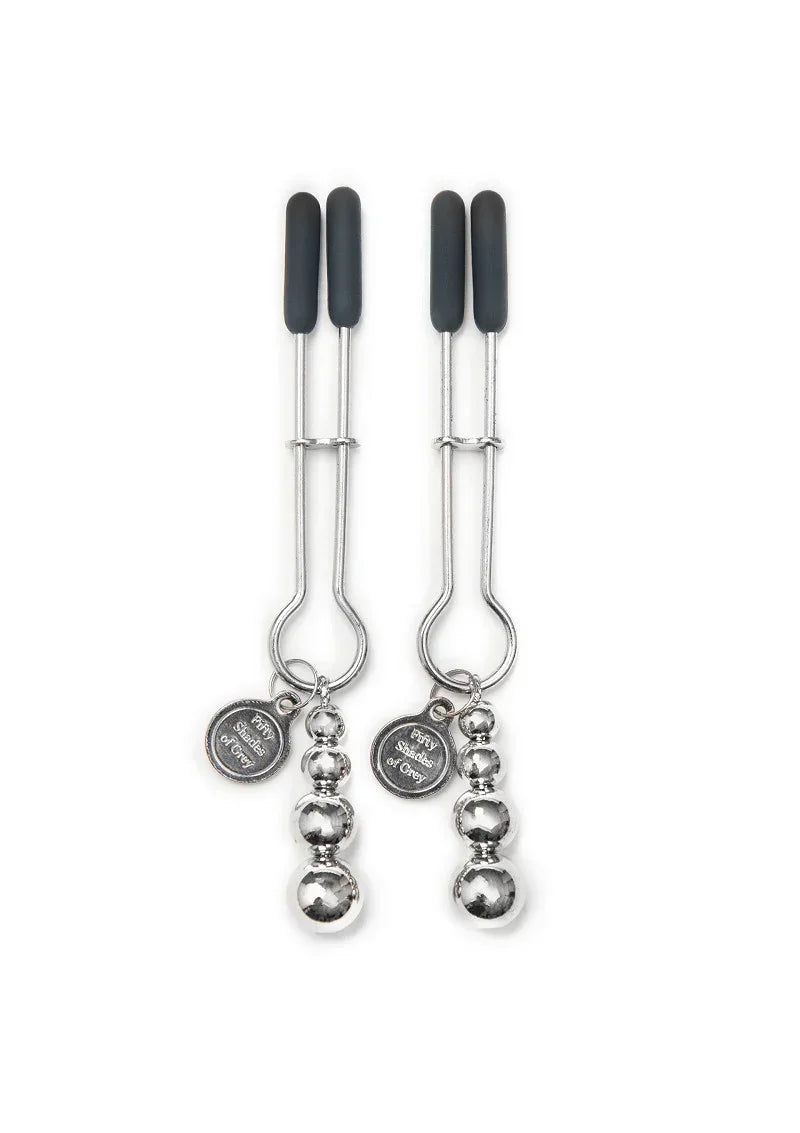 Bestel: The Pinch Adjustable Nipple Clamps by Fifty Shades of Grey - bij Happytoys.nl, happytoys.be, Happytoys.ae: erotische sex webshop | liever Happy dan Easy ⭐⭐⭐⭐⭐