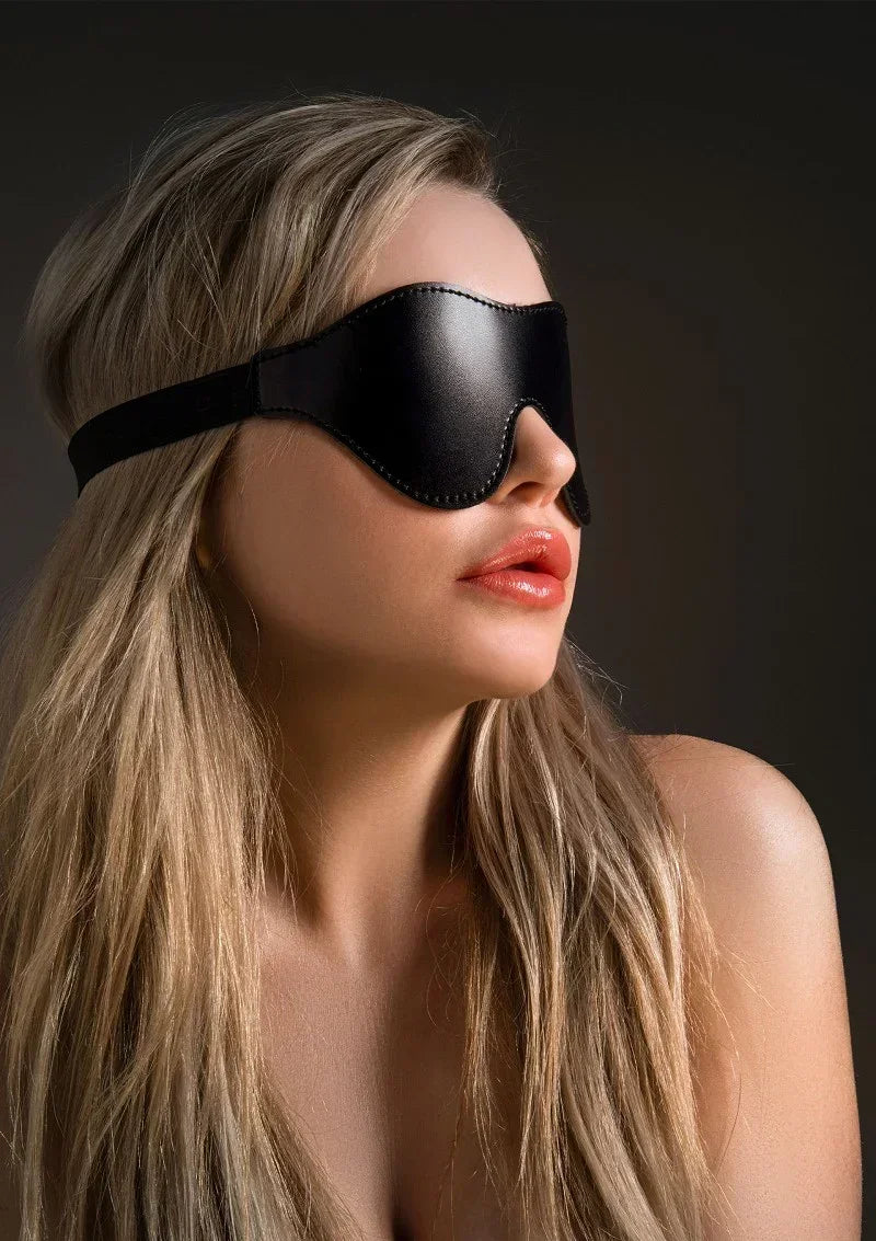 Bestel: Bondage Essentials Intense Dark Blindfold by Taboom - bij Happytoys.nl, happytoys.be, Happytoys.ae: erotische sex webshop | liever Happy dan Easy âââââ