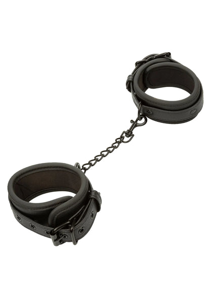 Bestel: Nocturnal Ankle Cuffs by CalExotics - bij Happytoys: de erotische sex webshop | liever Happy dan Easy ⭐⭐⭐⭐⭐ - Default Title - 11934 - BLACK