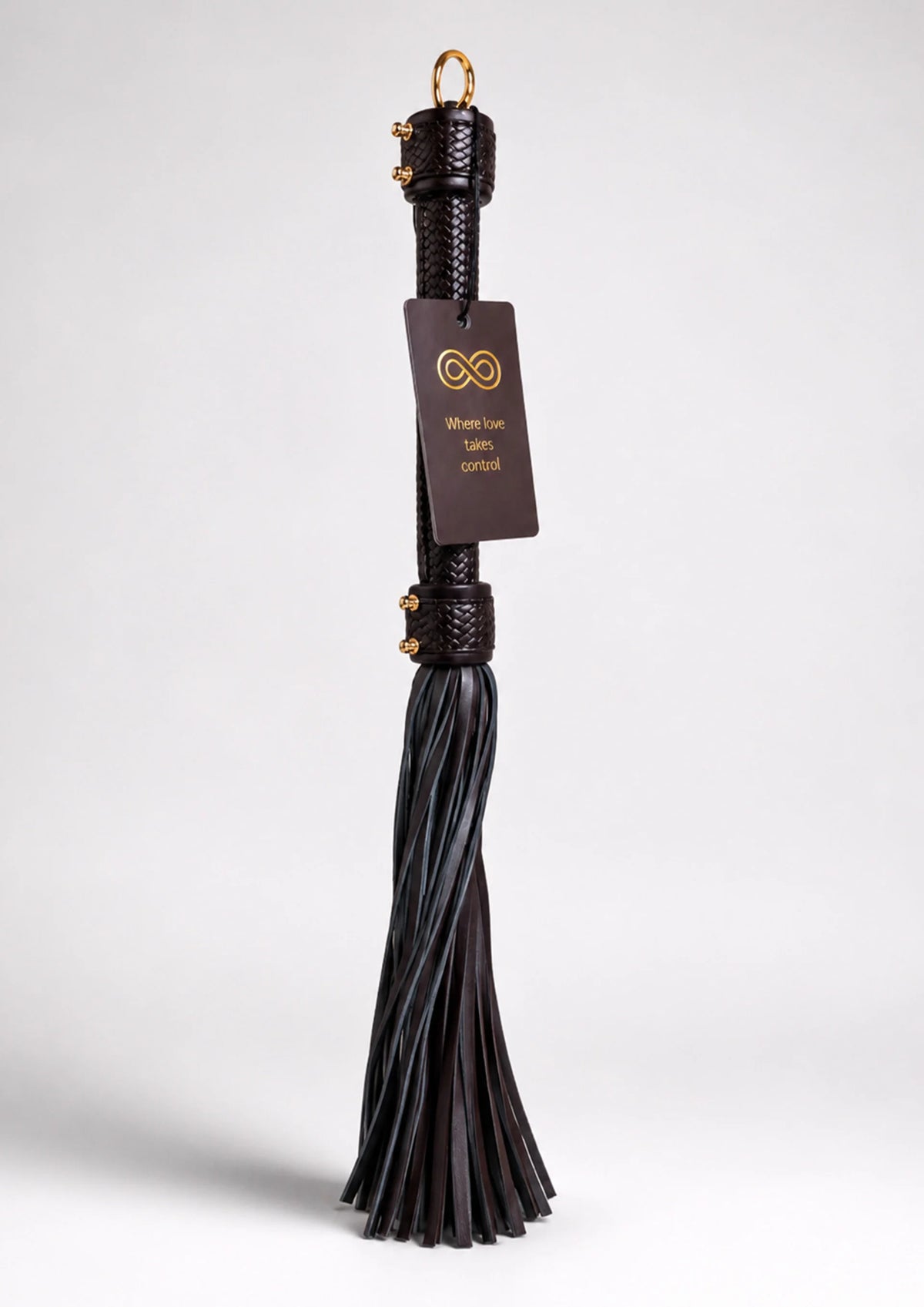 Bestel: Woven Whip by Taboom Cocoaelle - bij Happytoys.nl, happytoys.be, Happytoys.ae: erotische sex webshop | liever Happy dan Easy ⭐⭐⭐⭐⭐