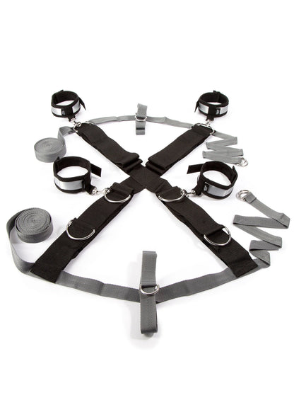 Bestel: Over the Bed Cross Set by Fifty Shades Of Grey - bij Happytoys: de erotische sex webshop | liever Happy dan Easy ⭐⭐⭐⭐⭐ - Default Title - 29031 - SILVER