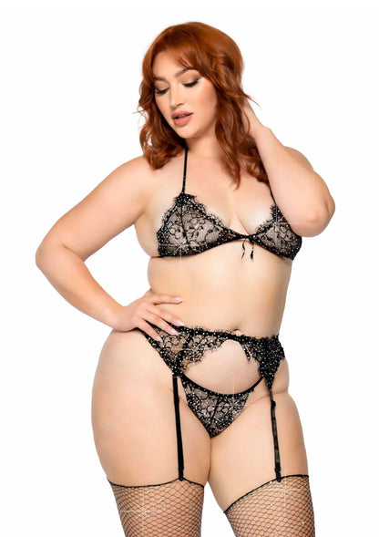 Beste vandaag nog: Plus Lace Bra Top, String and Garter Belt - bij Happytoys Sexshop: online sex shop for Feeling Happy & Easy 😊