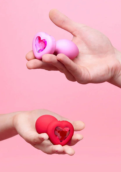 B-VibeVibratingHeartPlug10 @ Happytoys Sexshop: online sex shop for Feeling Happy & Easy 😊 the erotic store owned by a woman