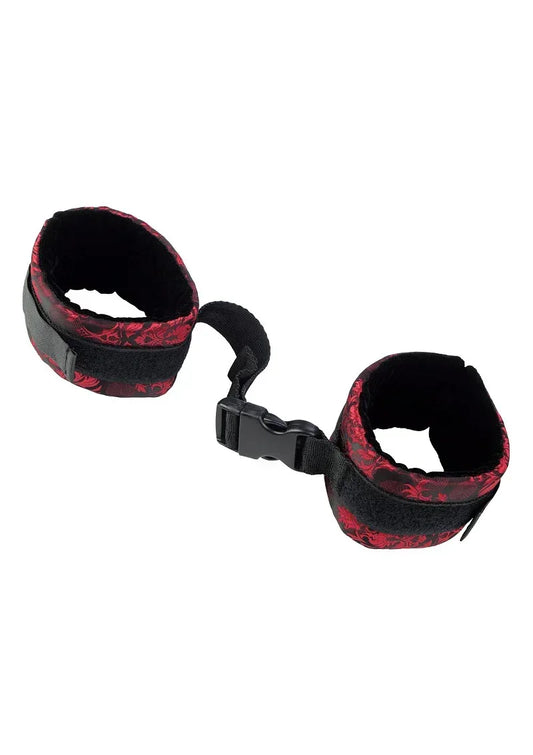 DeScandalControlCuffsiseensetvantweezachteboeienmeteenmiddelstesteunbandtussendeboeien.1 @ Happytoys Sexshop: online sex shop for Feeling Happy & Easy 😊 the erotic store owned by a woman