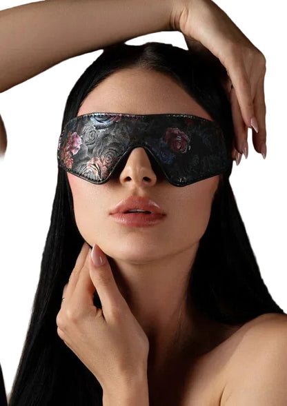 Bestel: Floral Jacquard Blindfold by Geisha - bij Happytoys.nl, happytoys.be, Happytoys.ae: erotische sex webshop | liever Happy dan Easy ⭐⭐⭐⭐⭐