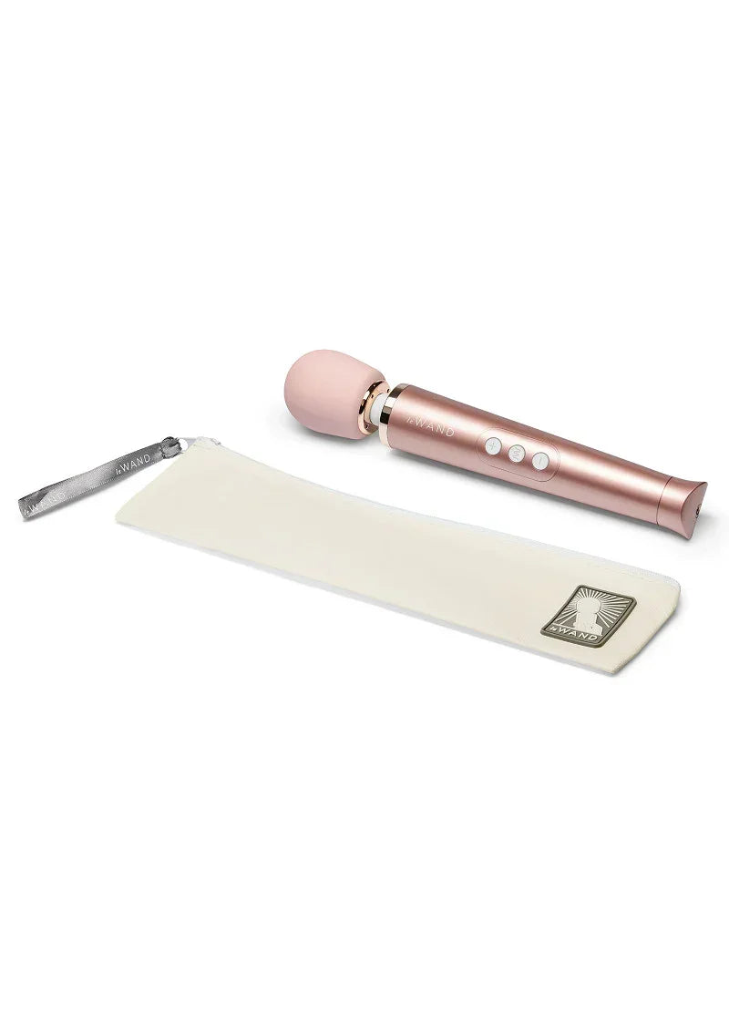 LeWandPetiteRechargeable_rosegold_4 @ Happytoys Sexshop: online sex shop for Feeling Happy & Easy 😊 the erotic store owned by a woman
